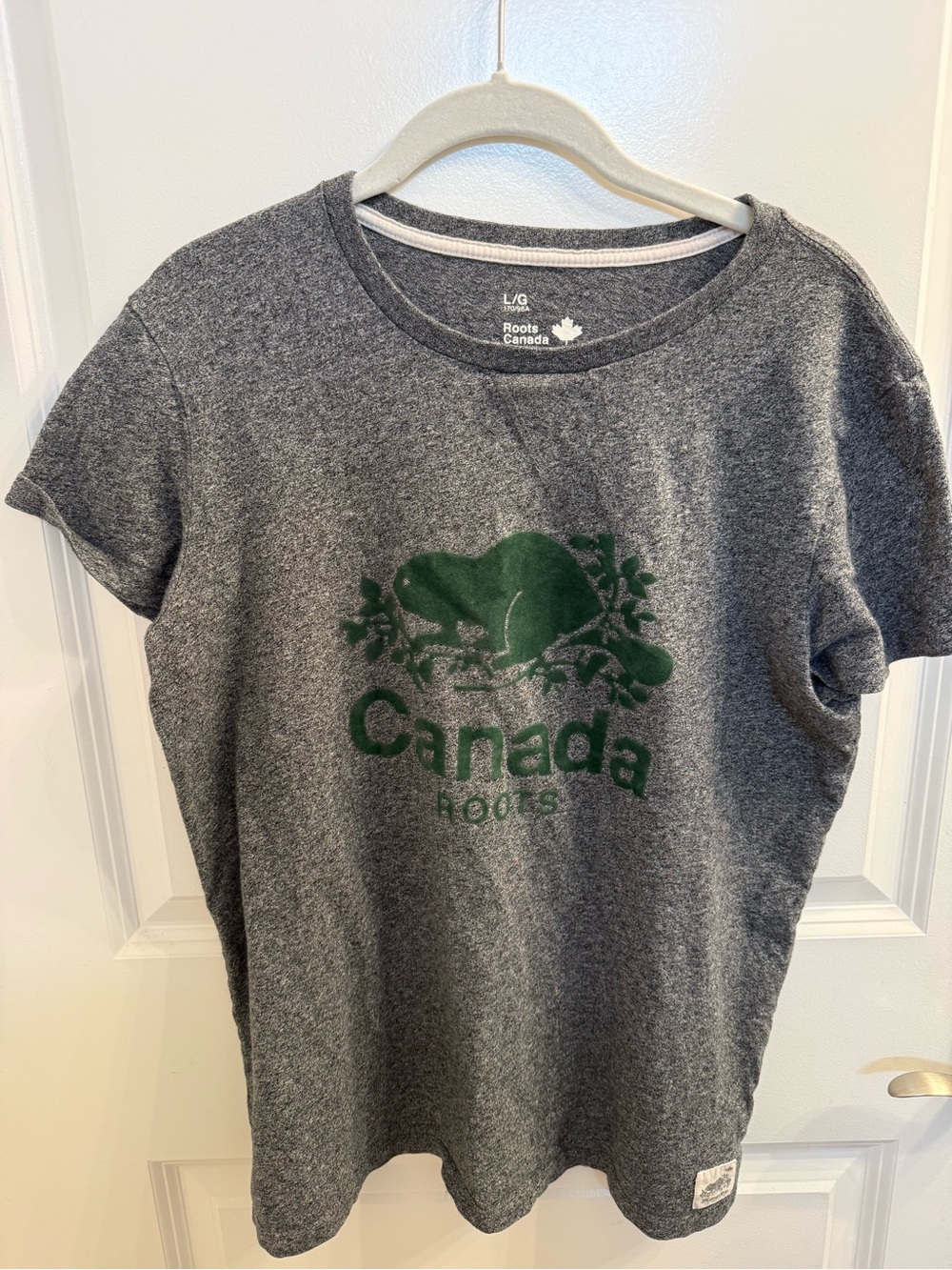 Roots women’s Grey Tee with Green Canada Beaver Logo